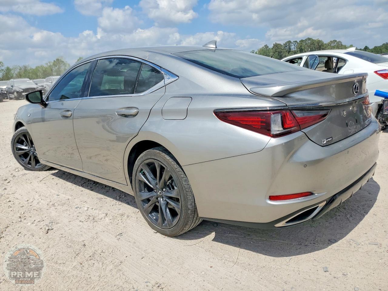 2021 LEXUS ES — фото 2