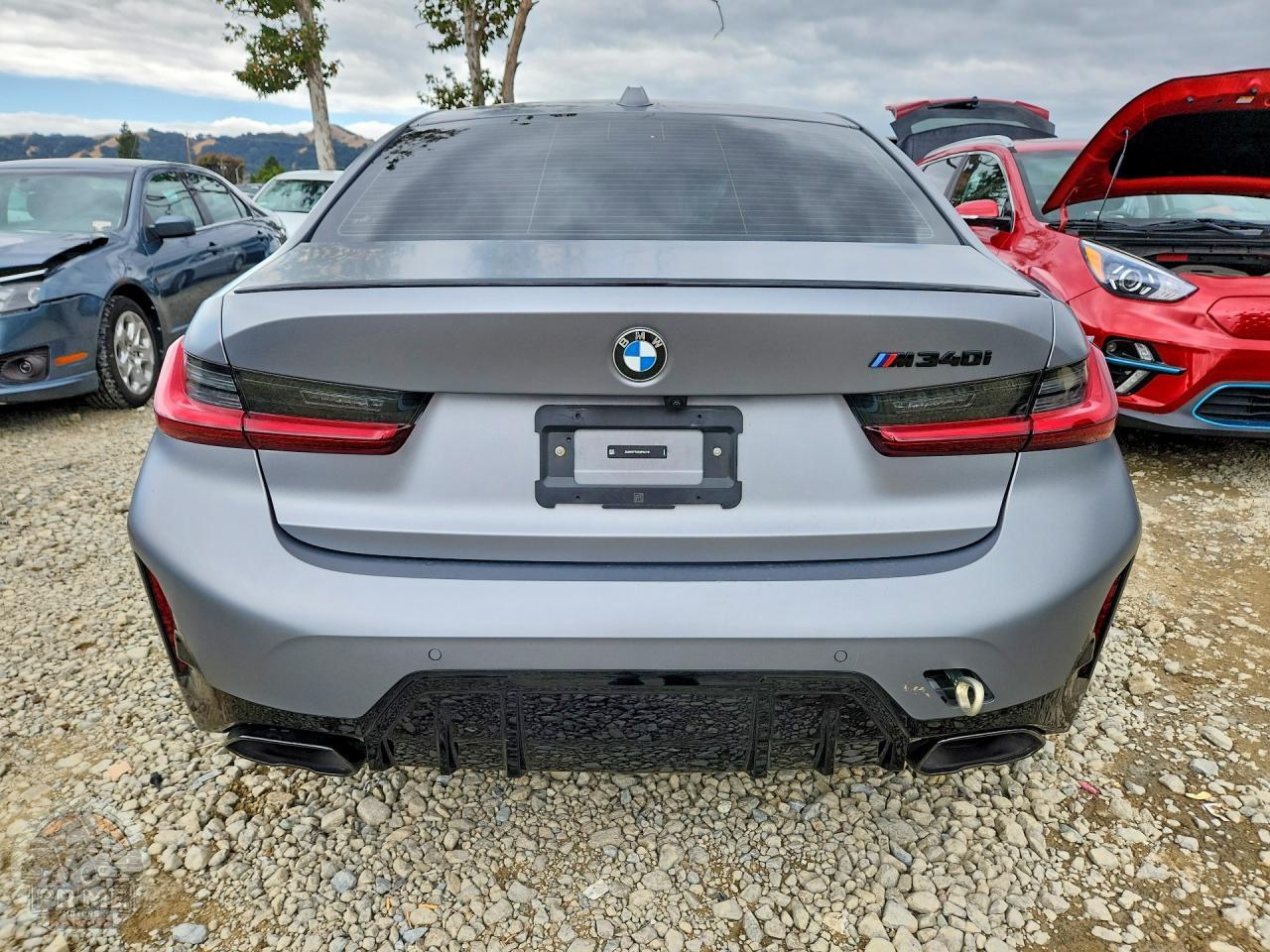 2025 BMW 3 SERIES — фото 6