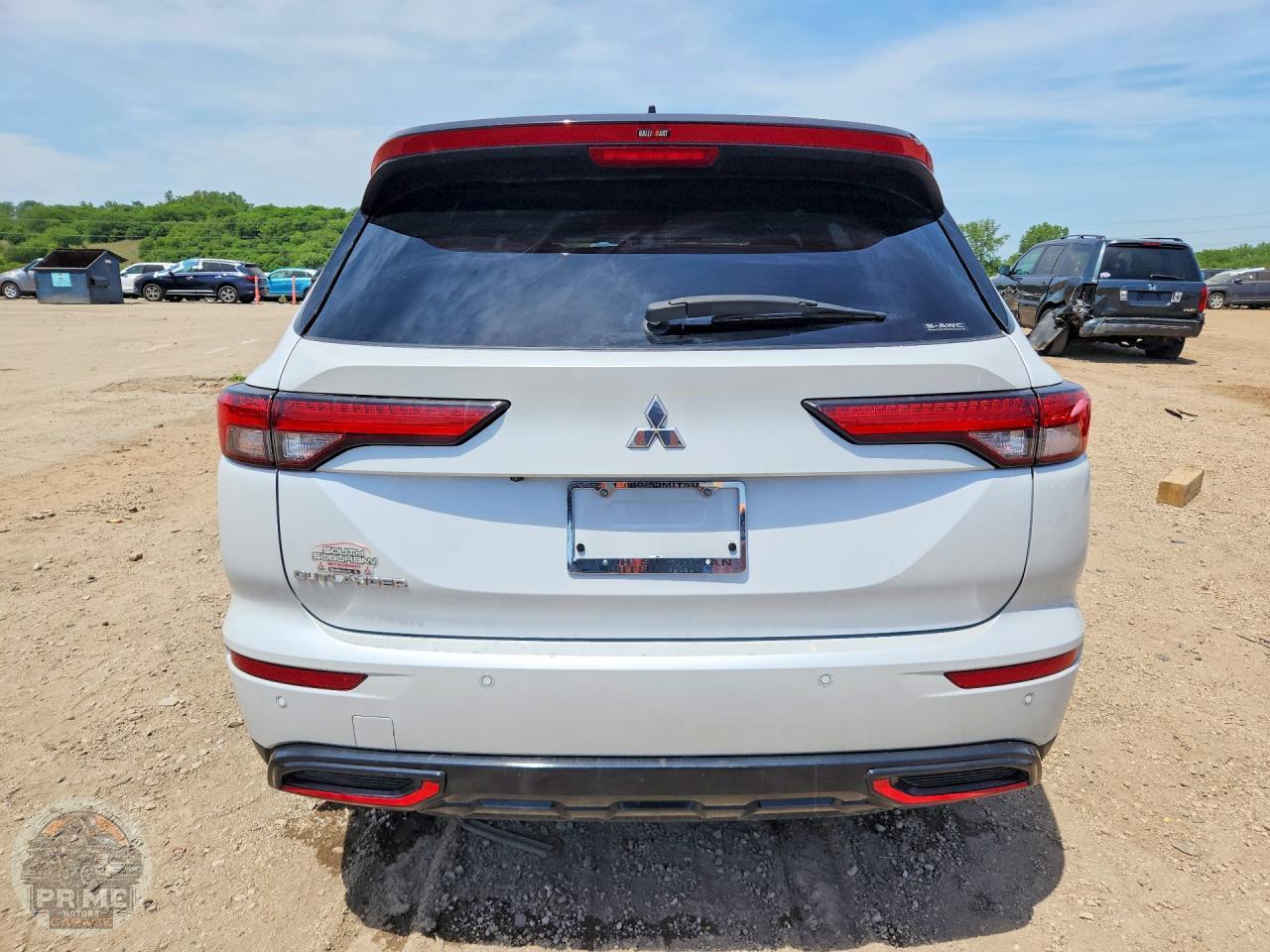 2023 MITSUBISHI OUTLANDER — фото 6