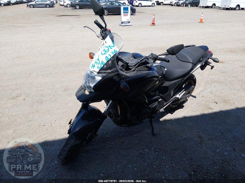 2015 HONDA NC700X — фото 2