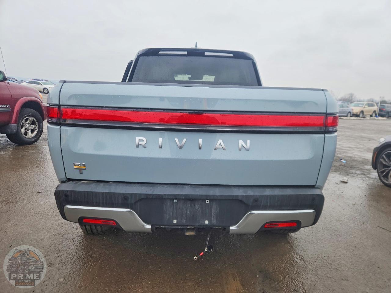 2023 RIVIAN R1T — фото 6