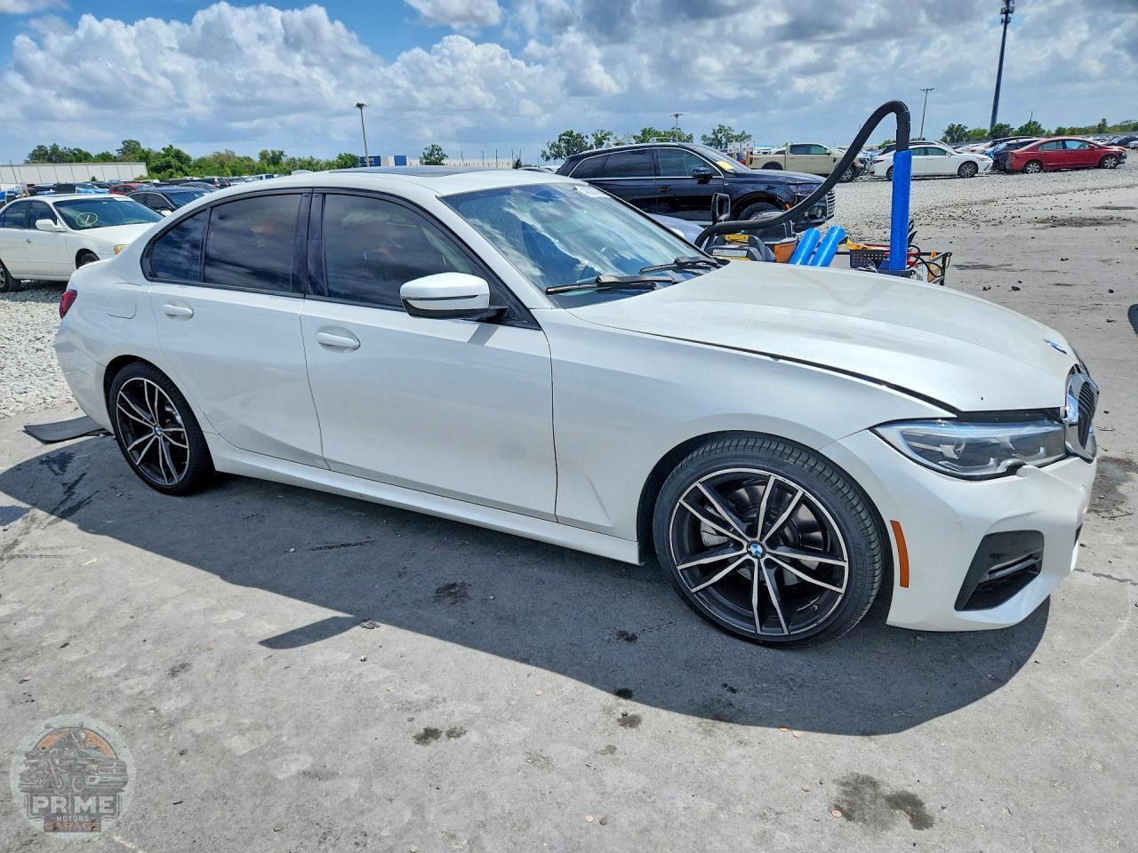2022 BMW 3 SERIES — фото 4