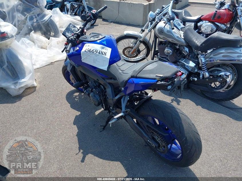 2024 YAMAHA MT09 — фото 3