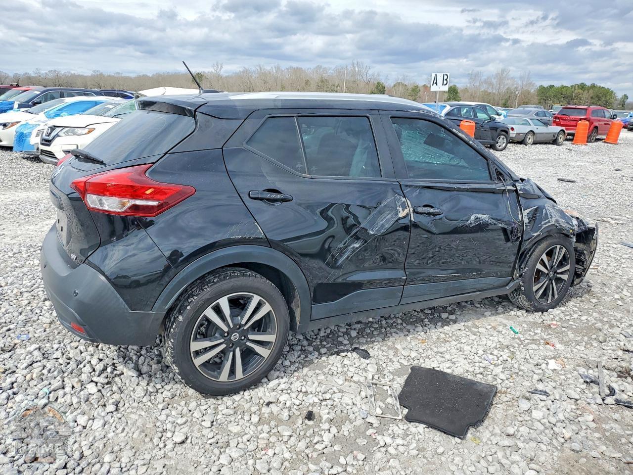 2020 NISSAN KICKS — фото 3