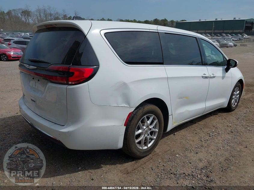 2023 CHRYSLER PACIFICA TOURING L — фото 4