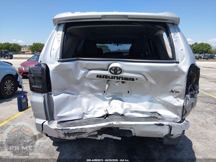 2018 TOYOTA 4RUNNER SR5 — фото 6