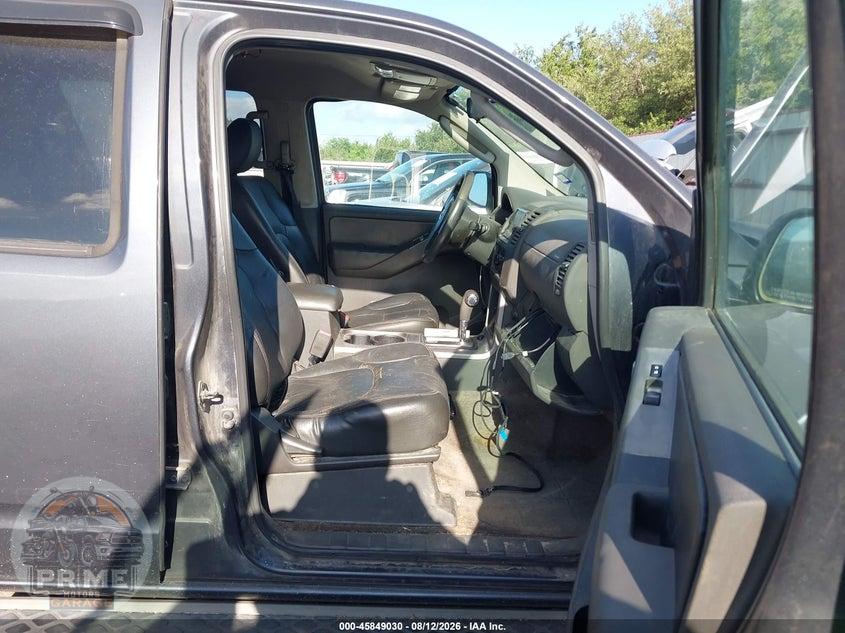 2011 NISSAN PATHFINDER S — фото 5