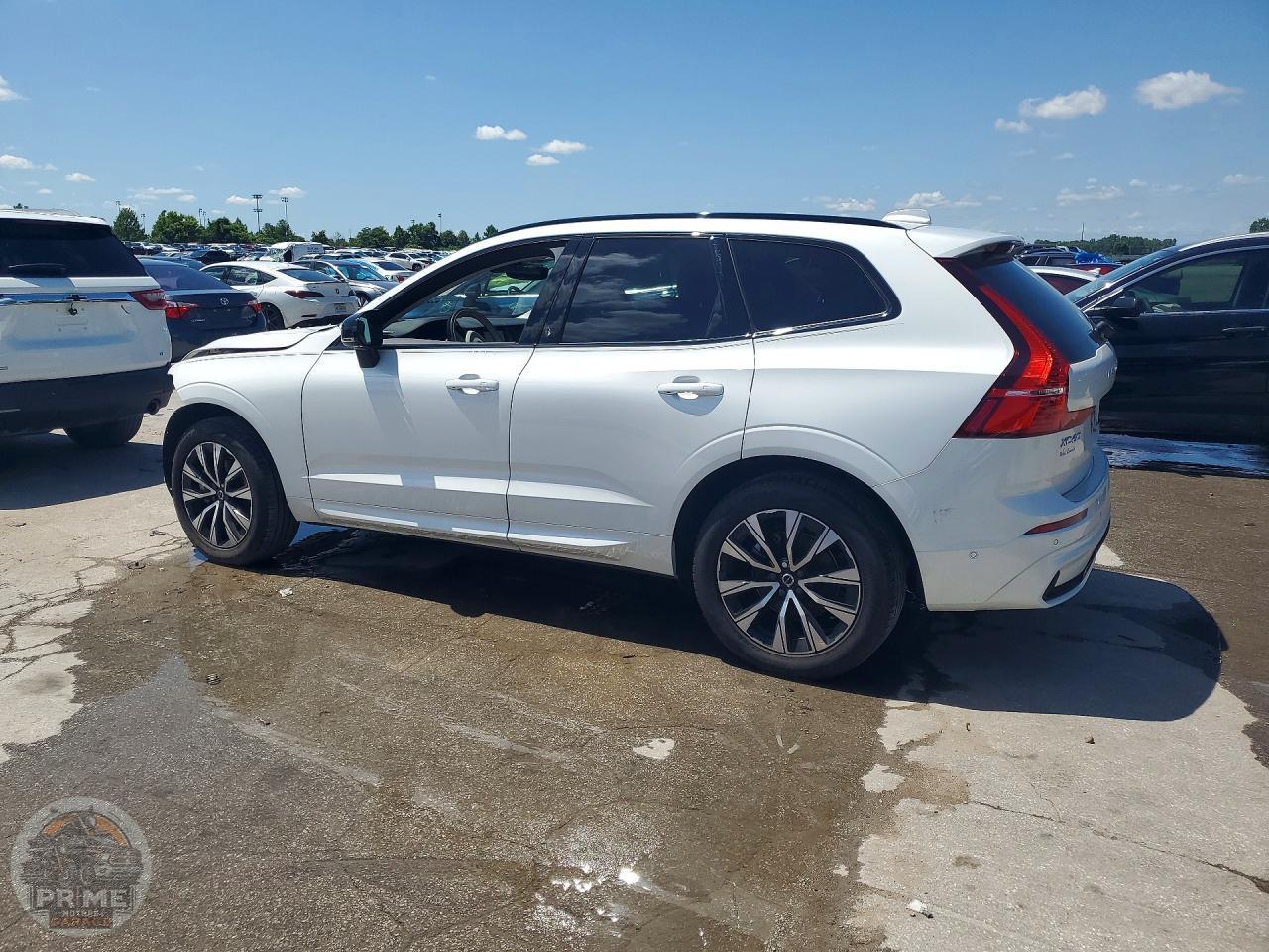 2024 VOLVO XC60 — фото 2