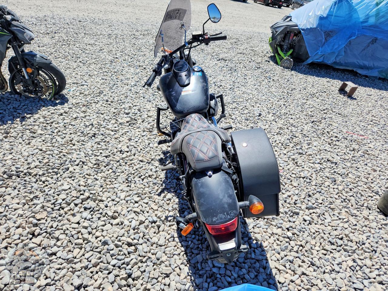 2022 HONDA VT750 — фото 4