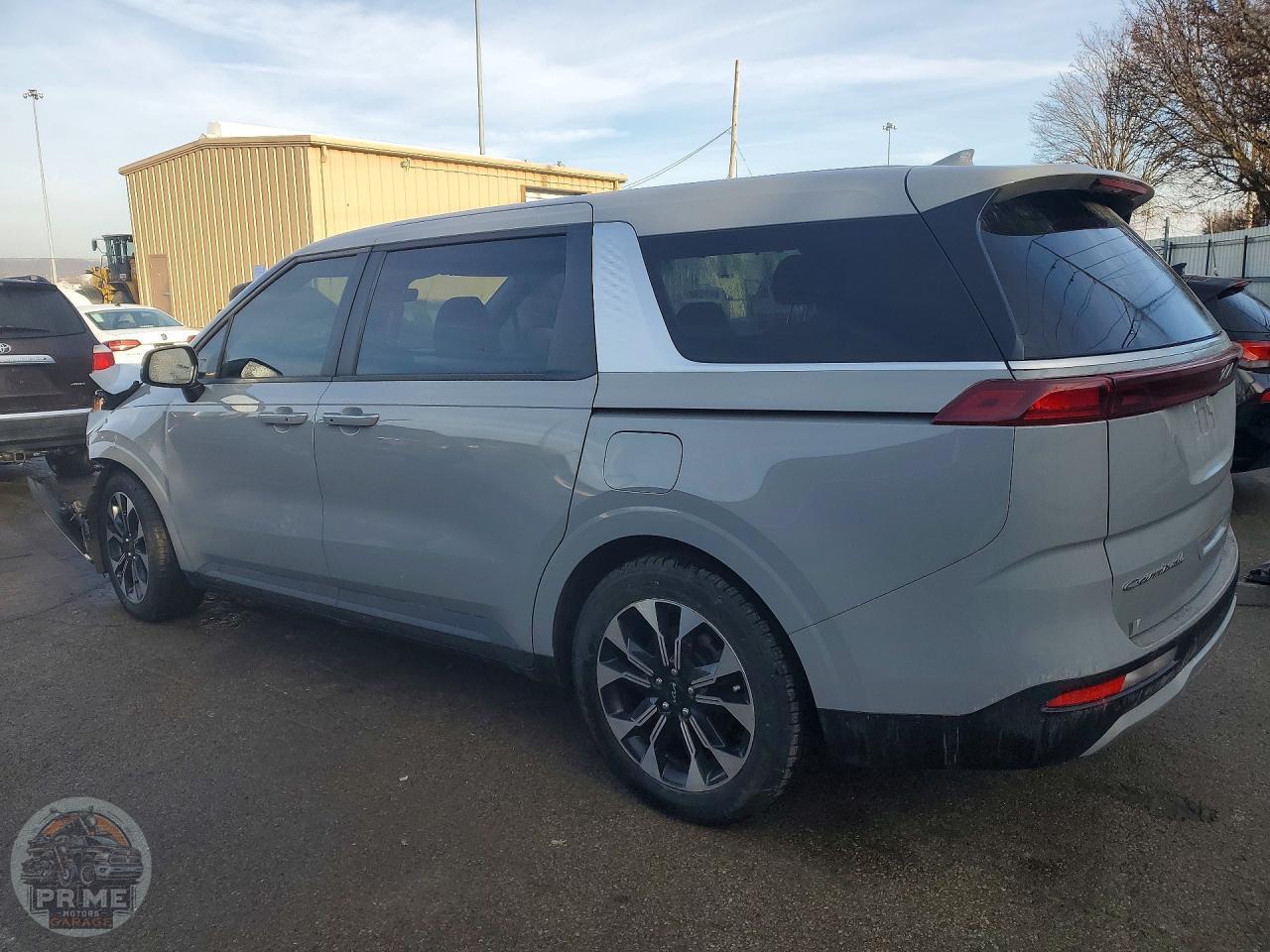 2022 KIA CARNIVAL — фото 2