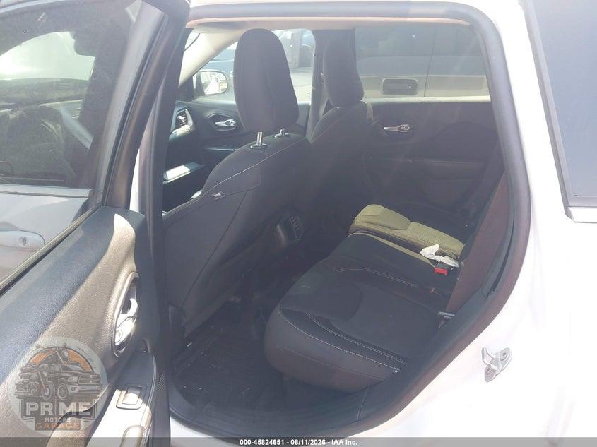 2015 JEEP CHEROKEE LATITUDE — фото 8