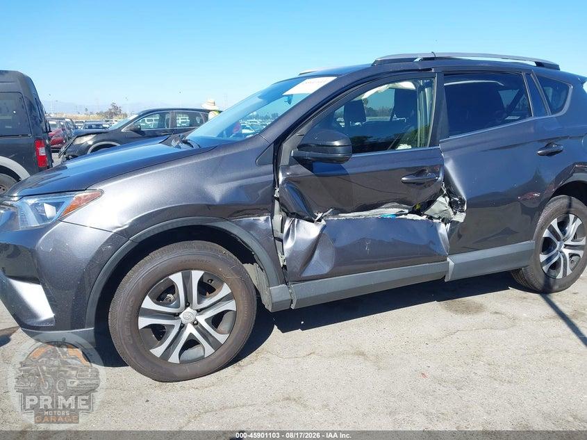 2018 TOYOTA RAV4 LE — фото 6