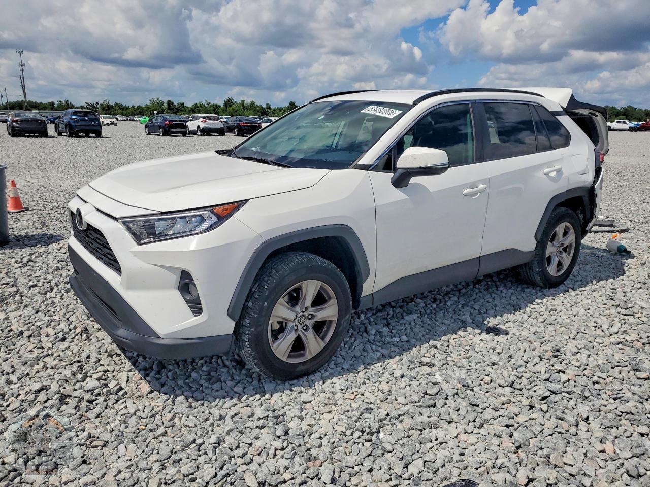 2021 TOYOTA RAV4 — фото 1