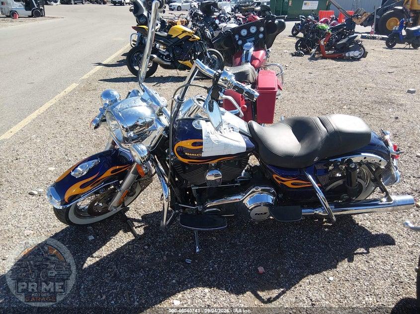 2012 HARLEY-DAVIDSON FLHRC (ROAD KING CLASSIC) ROAD KING CLASSIC — фото 13