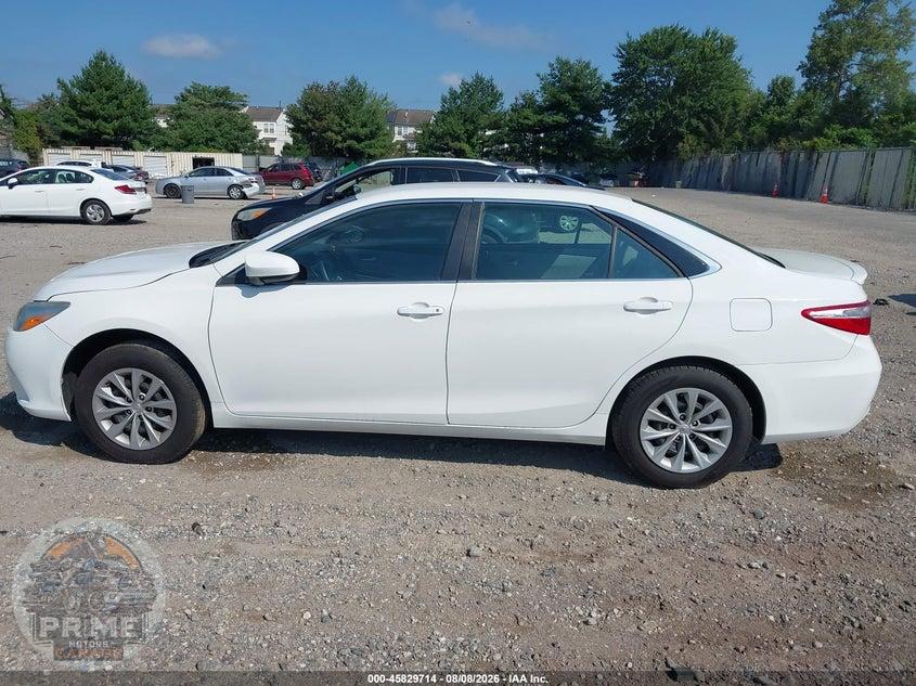 2016 TOYOTA CAMRY LE — фото 14