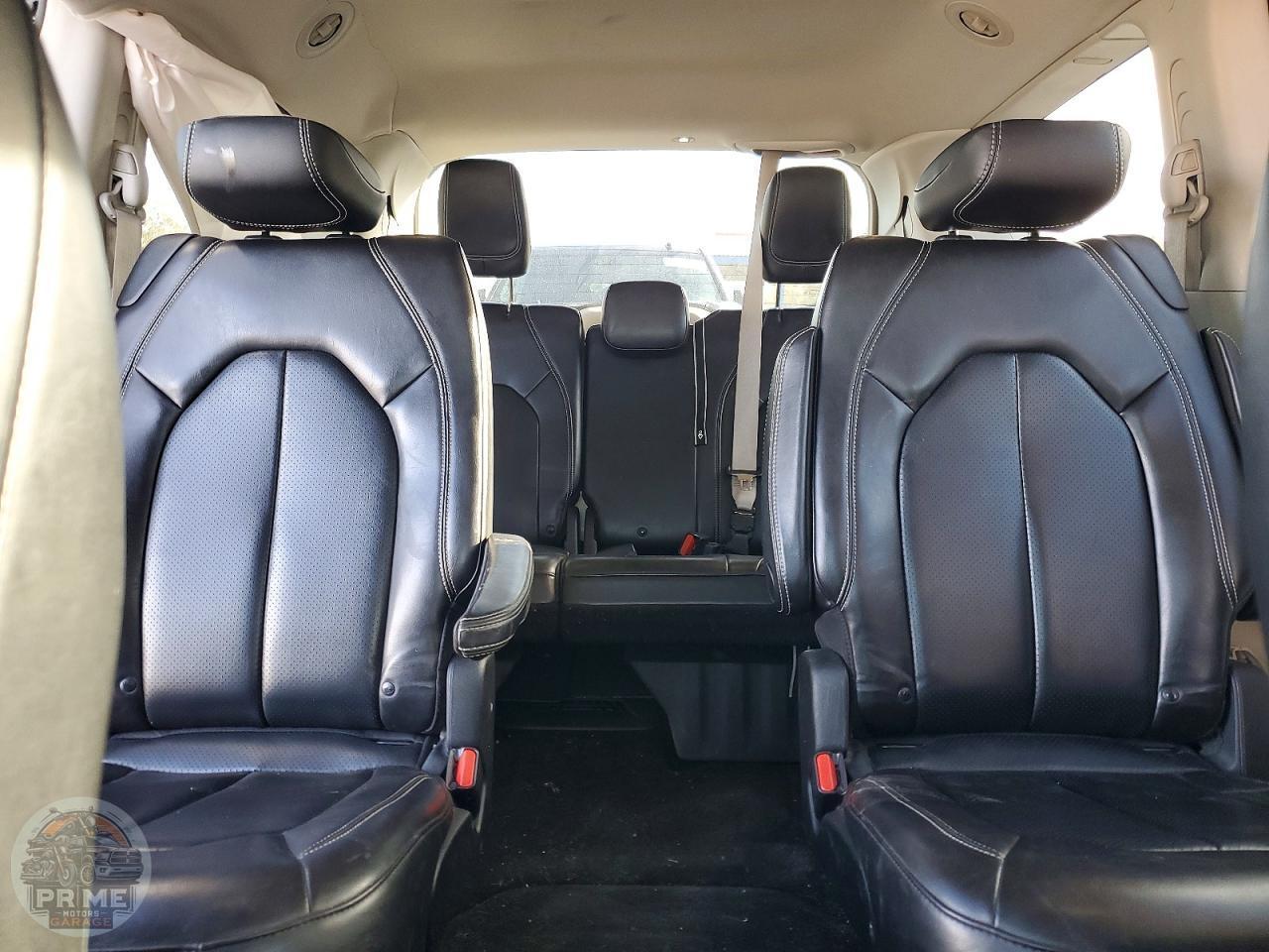 2020 CHRYSLER VOYAGER — фото 10