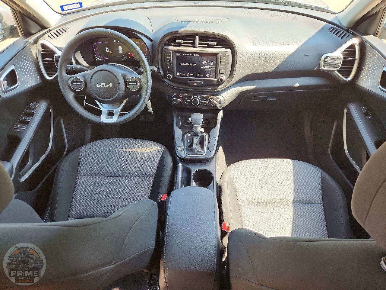 2025 KIA SOUL — фото 8