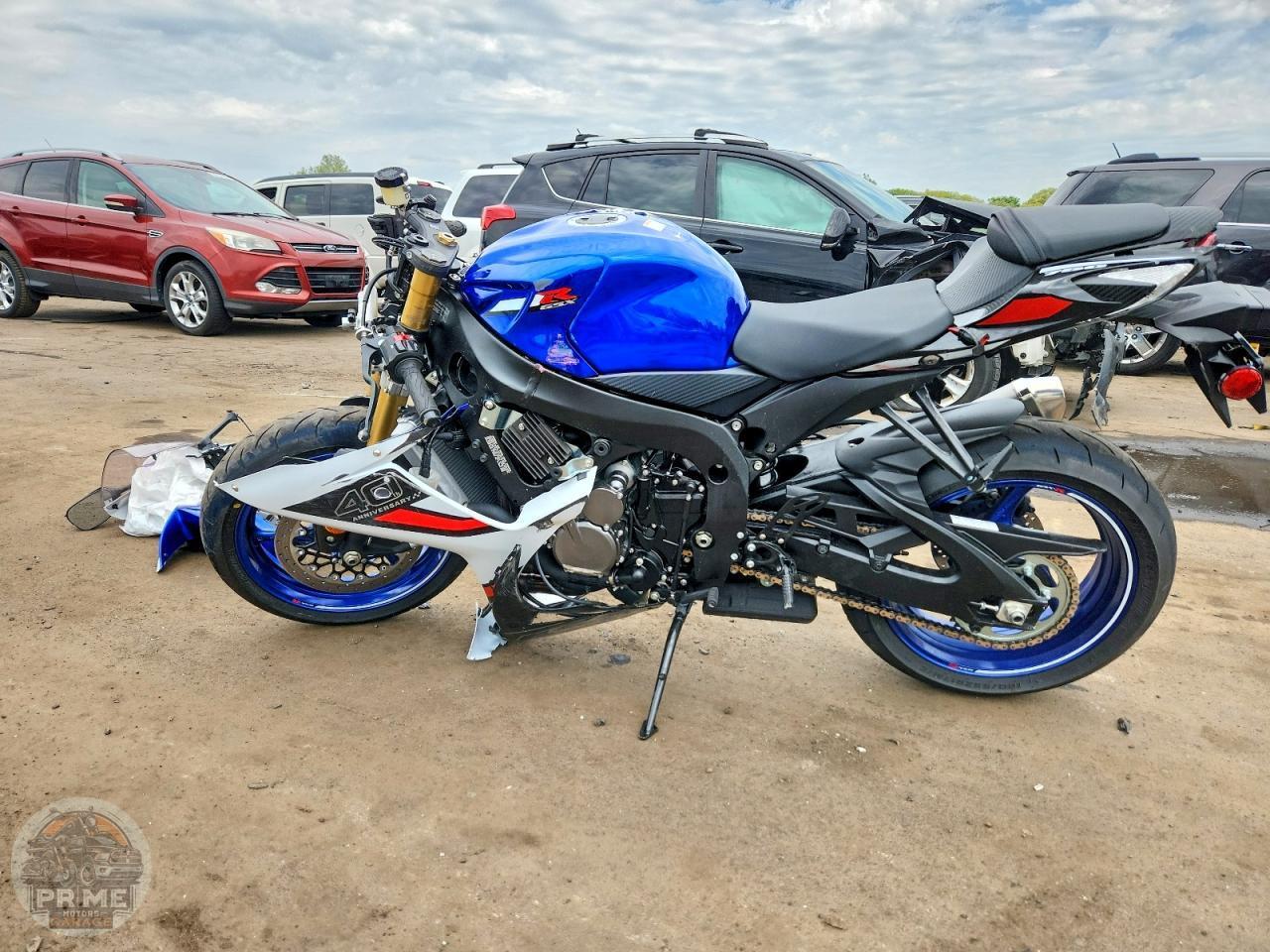 2026 SUZUKI GSX R750 — фото 3
