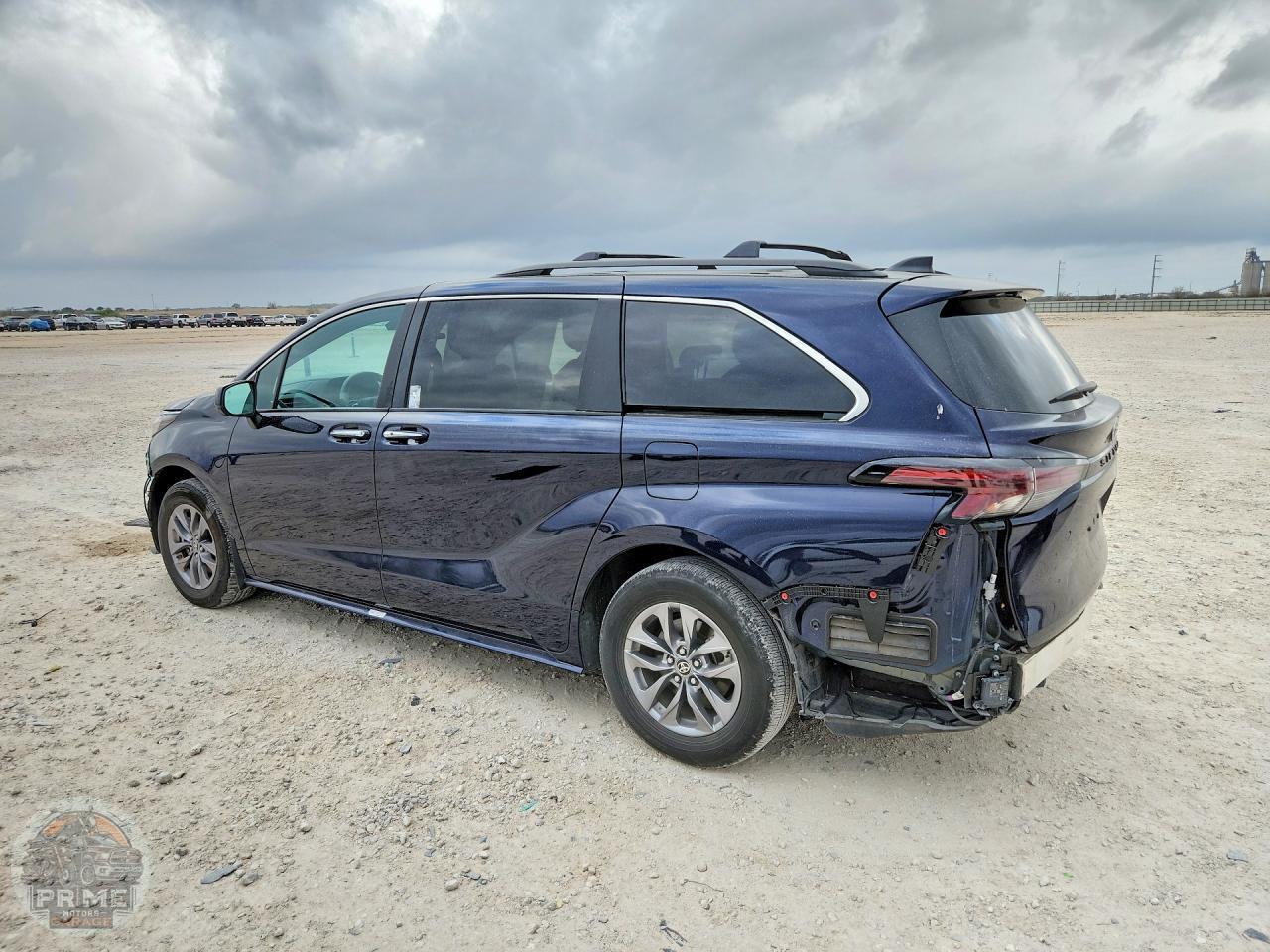 2024 TOYOTA SIENNA — фото 2