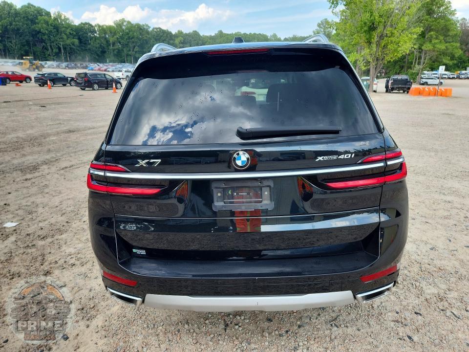 2024 BMW X7 — фото 6
