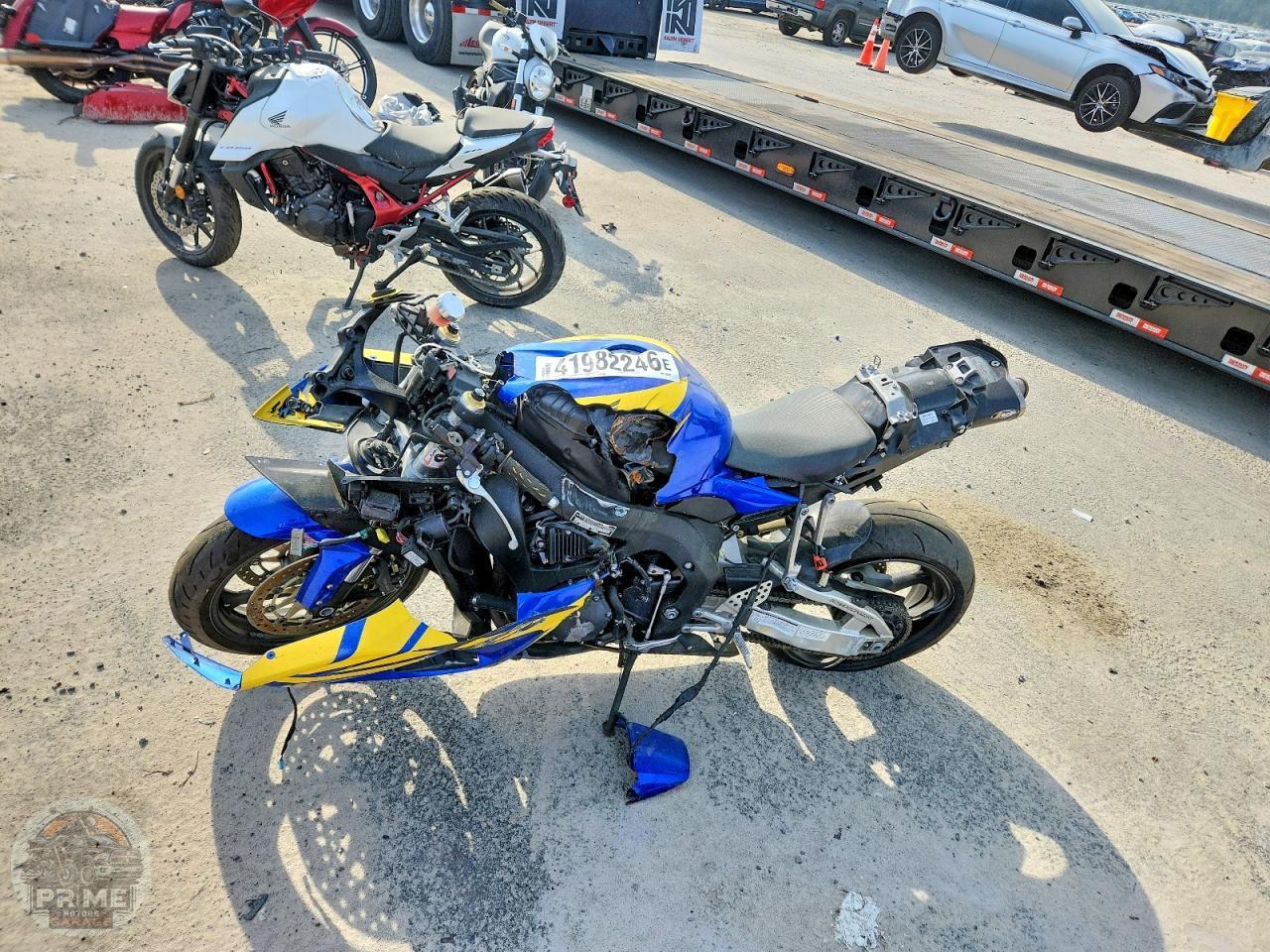 2006 HONDA CBR1000 — фото 3