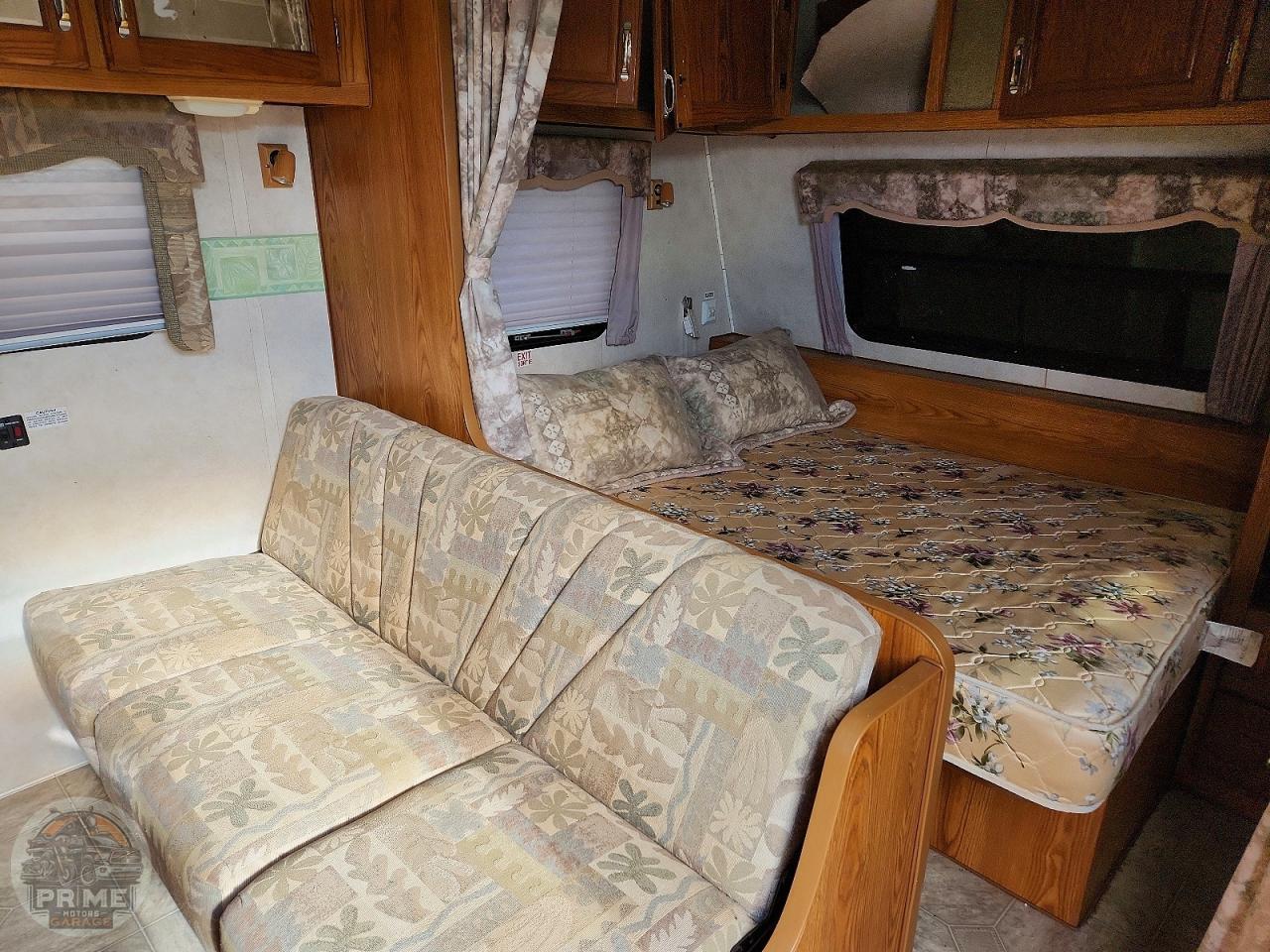 2004 ARCTIC FOX TRAILERS — фото 14