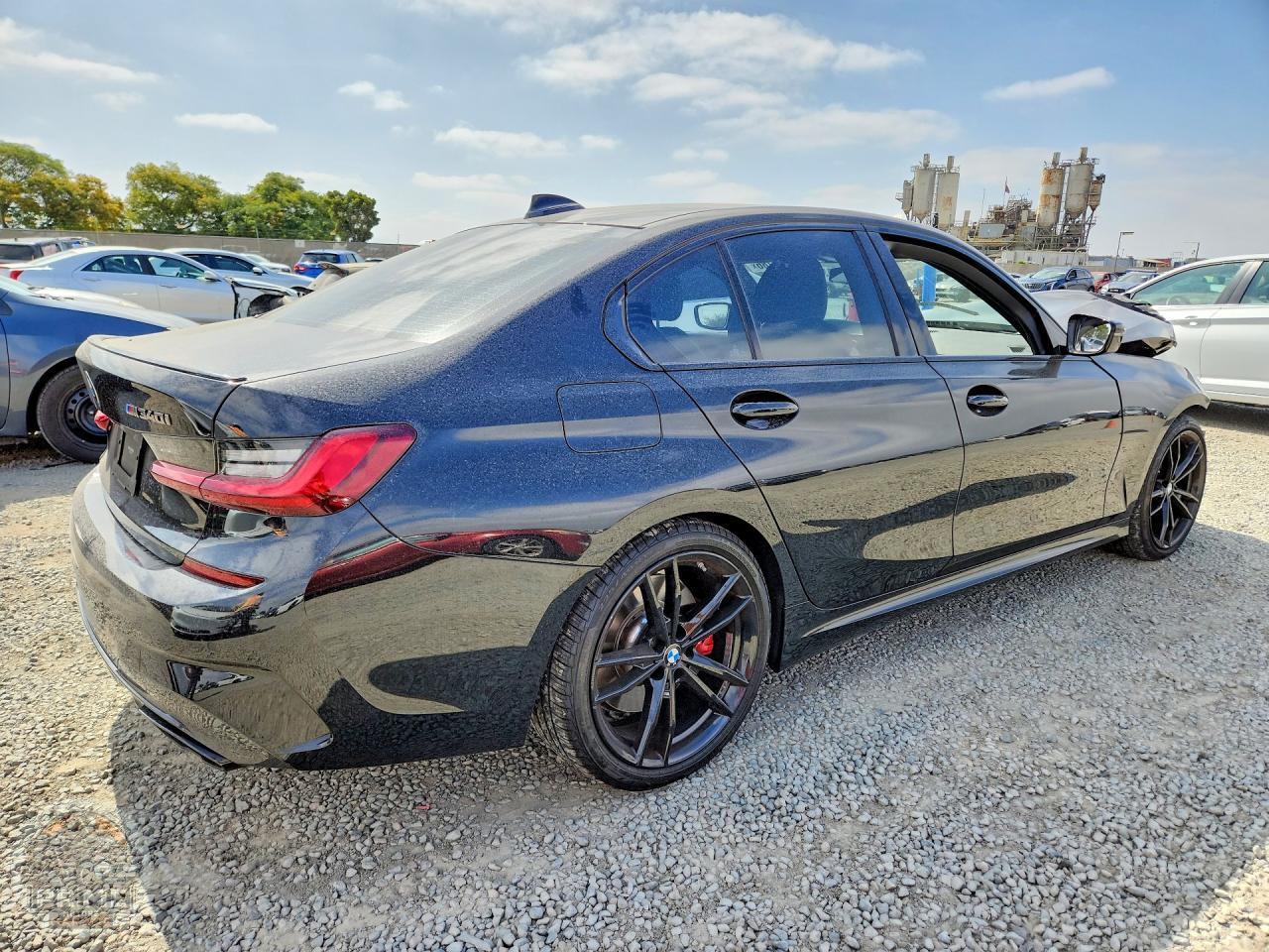 2022 BMW 3 SERIES — фото 3