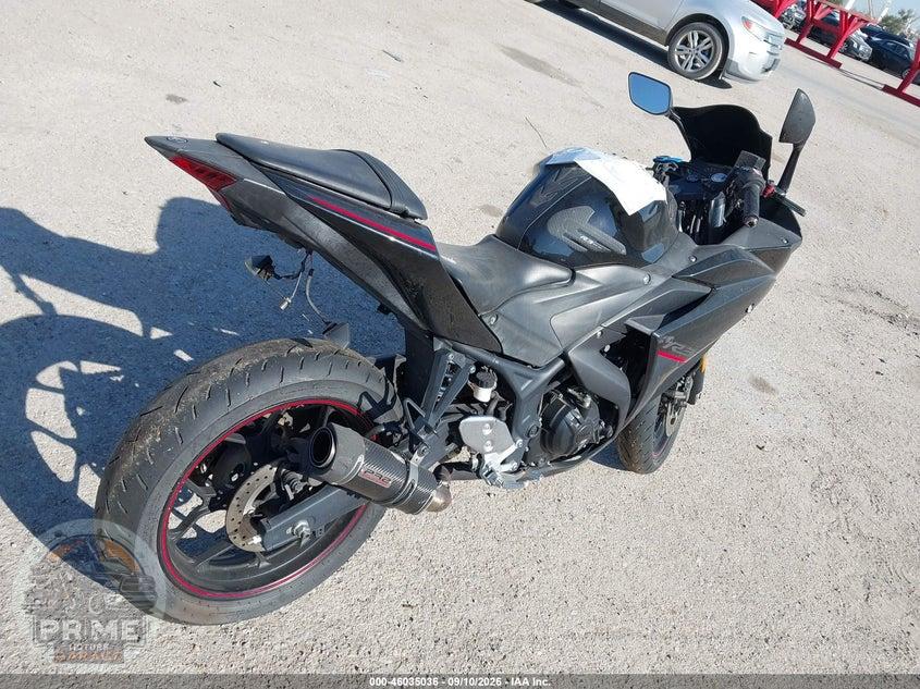 2018 YAMAHA YZFR3 — фото 4