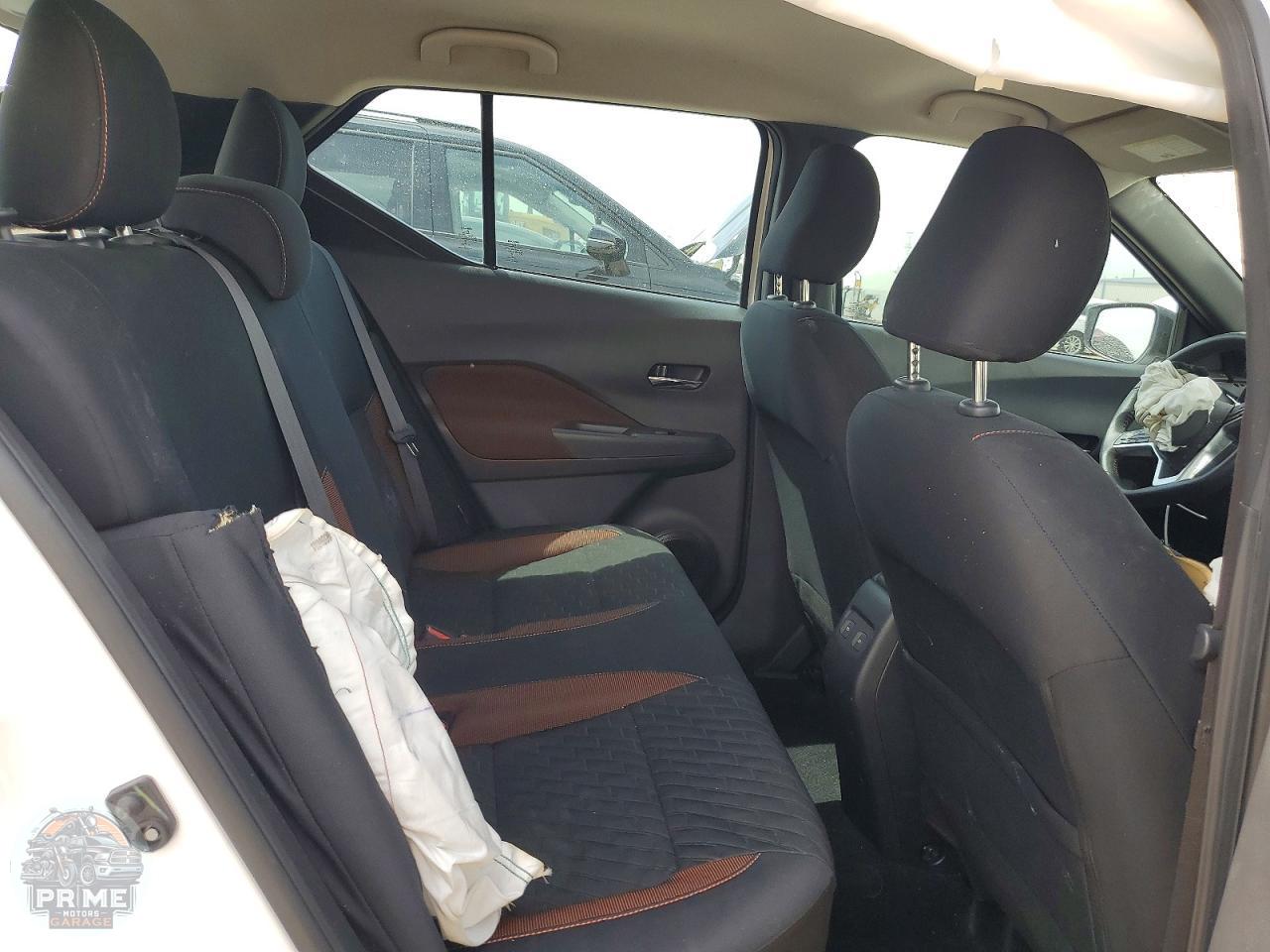 2021 NISSAN KICKS — фото 10