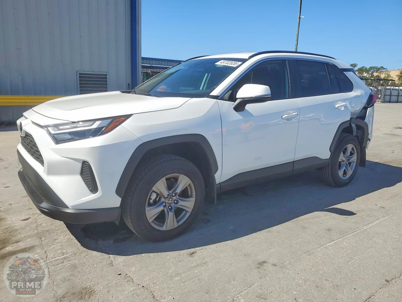 2025 TOYOTA RAV4 — фото 1