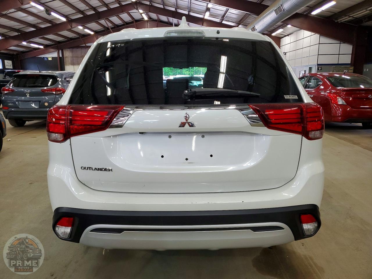 2020 MITSUBISHI OUTLANDER — фото 11