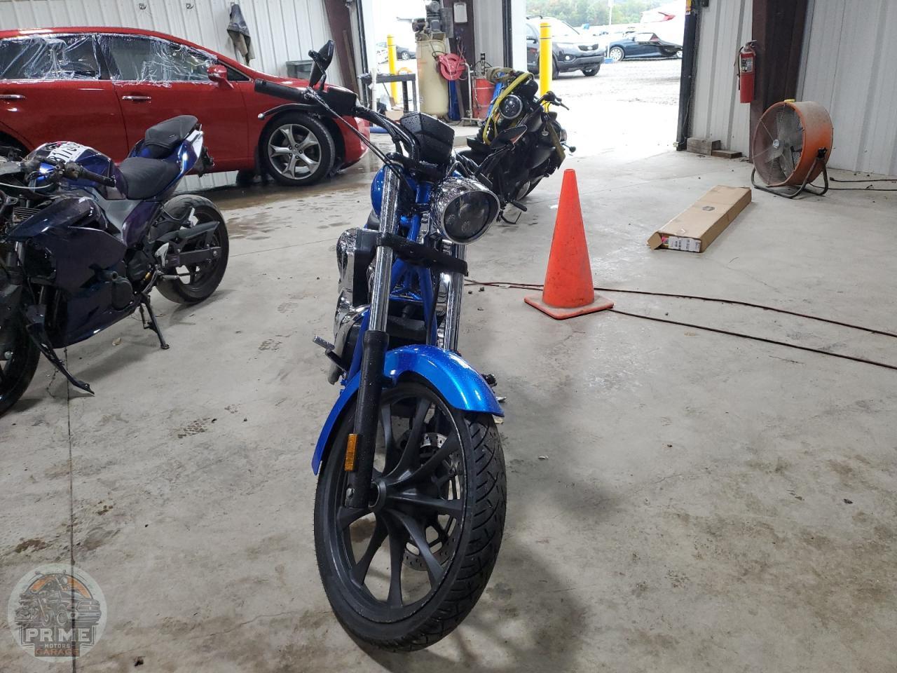 2016 HONDA VT1300 — фото 2