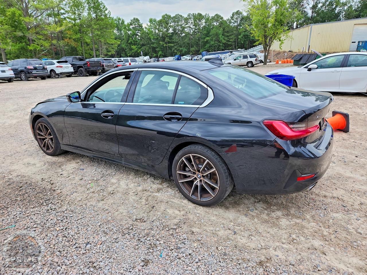 2021 BMW 3 SERIES — фото 2