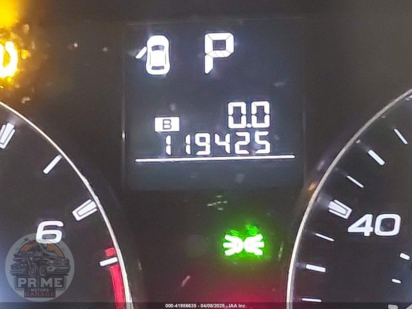 2012 SUBARU LEGACY 2.5I LIMITED — фото 12