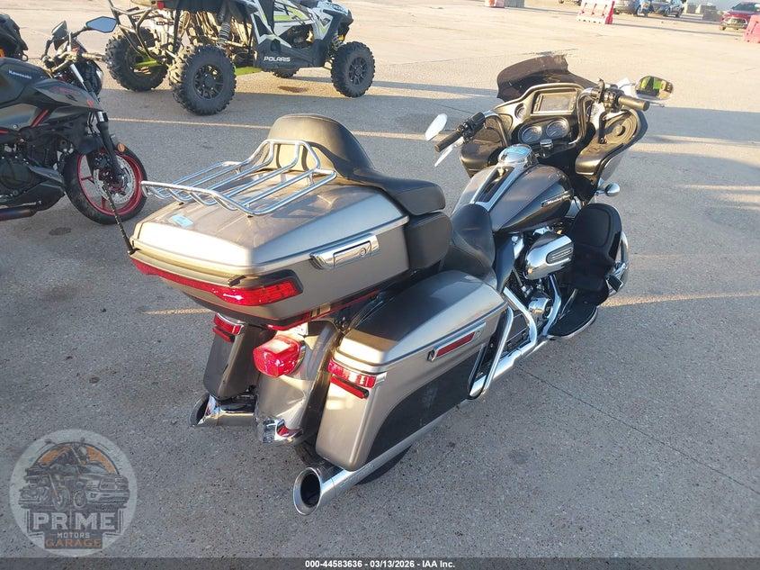 2017 HARLEY-DAVIDSON FLTRU (ROAD GLIDE ULTRA) — фото 4