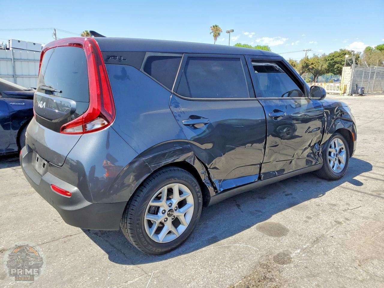 2022 KIA SOUL — фото 3