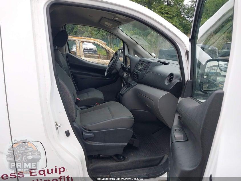 2015 NISSAN NV200 S — фото 5