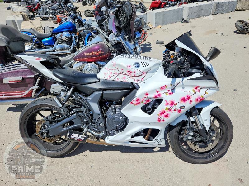 2025 YAMAHA YZFR7 — фото 1
