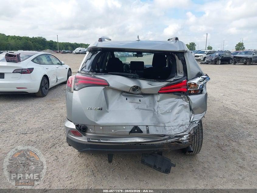 2018 TOYOTA RAV4 LE — фото 16