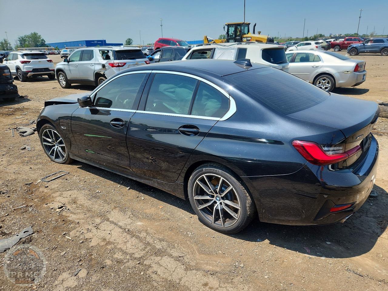 2022 BMW 3 SERIES — фото 2