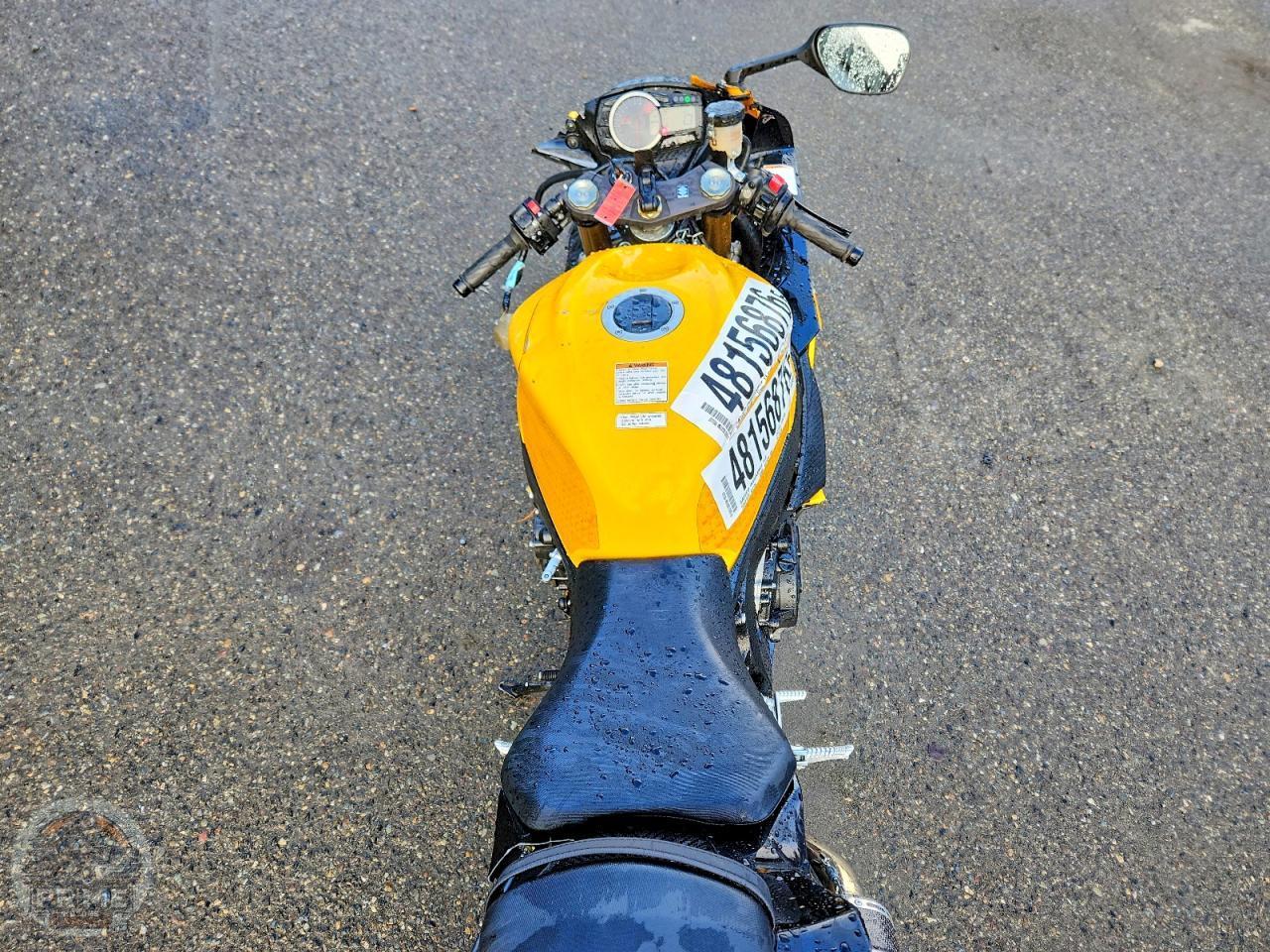 2012 SUZUKI GSX750 — фото 6