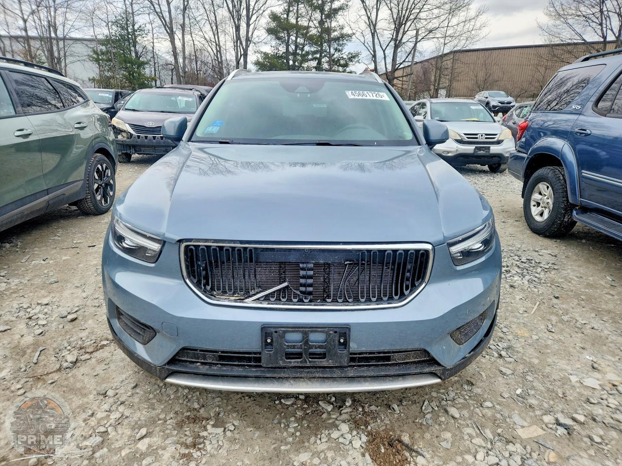 2022 VOLVO XC40 — фото 5