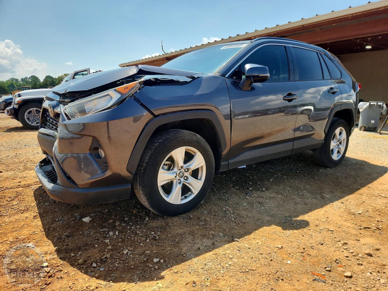 2020 TOYOTA RAV4 — фото 1