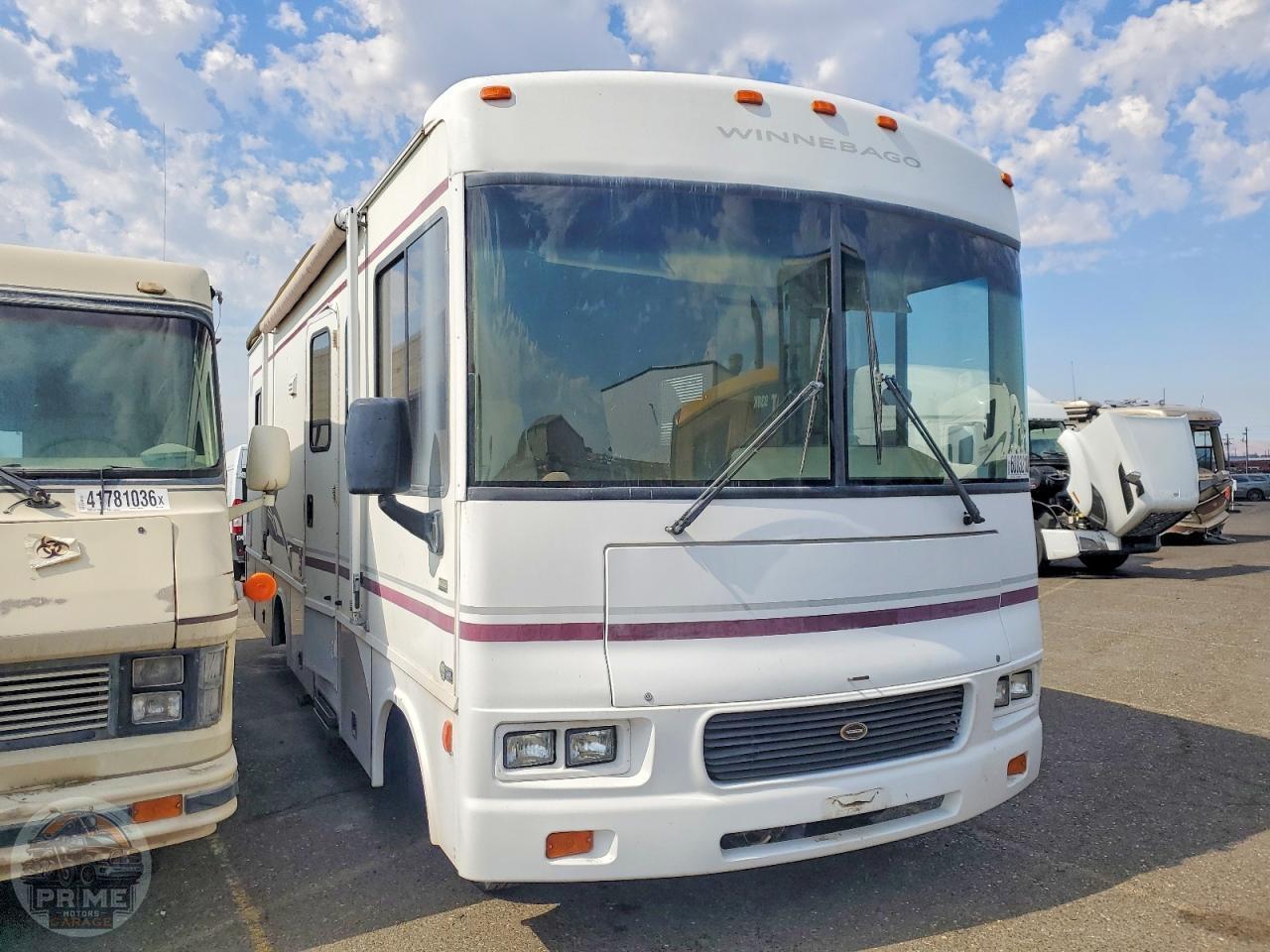 2001 WORKHORSE MOTORHOME — фото 1