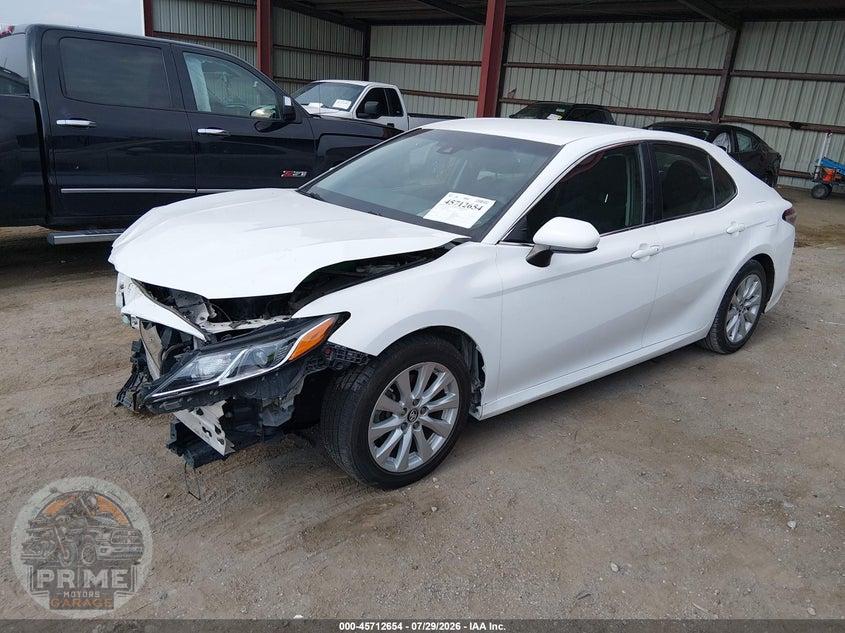 2018 TOYOTA CAMRY LE — фото 2