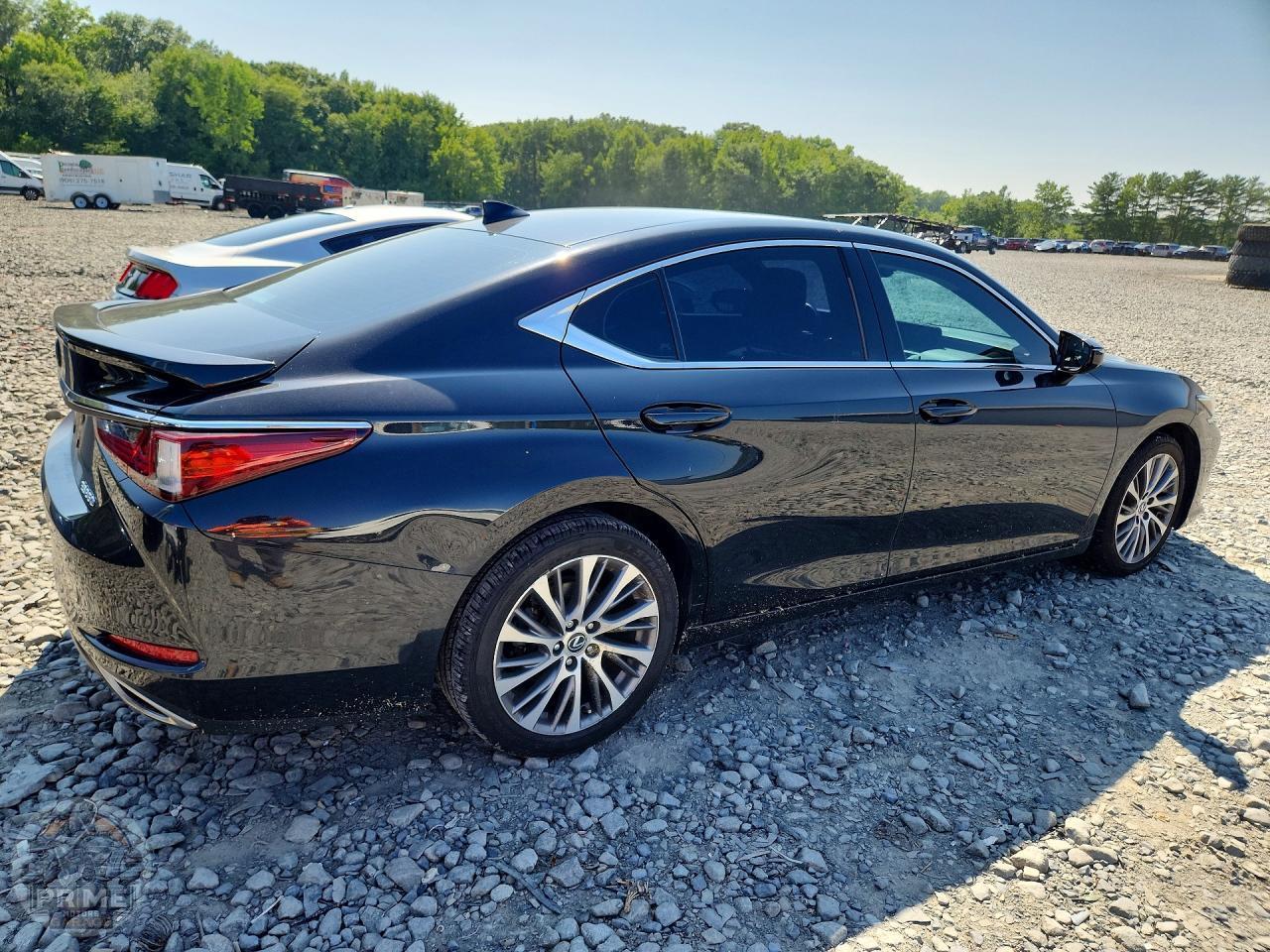 2020 LEXUS ES — фото 3