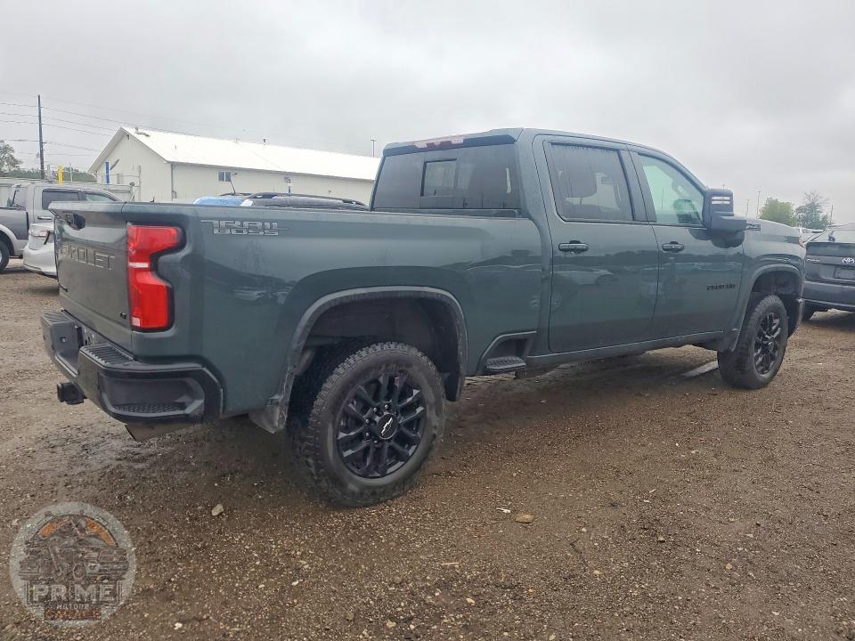 2025 CHEVROLET SILVERADO — фото 3