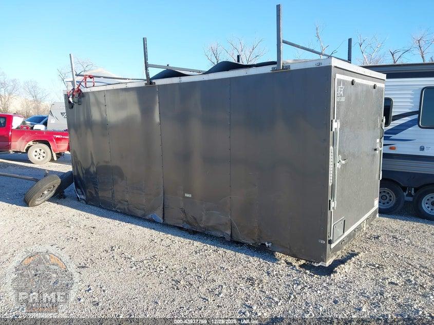 2024 WELLS CARGO ENCLOSED TRAILER — фото 3