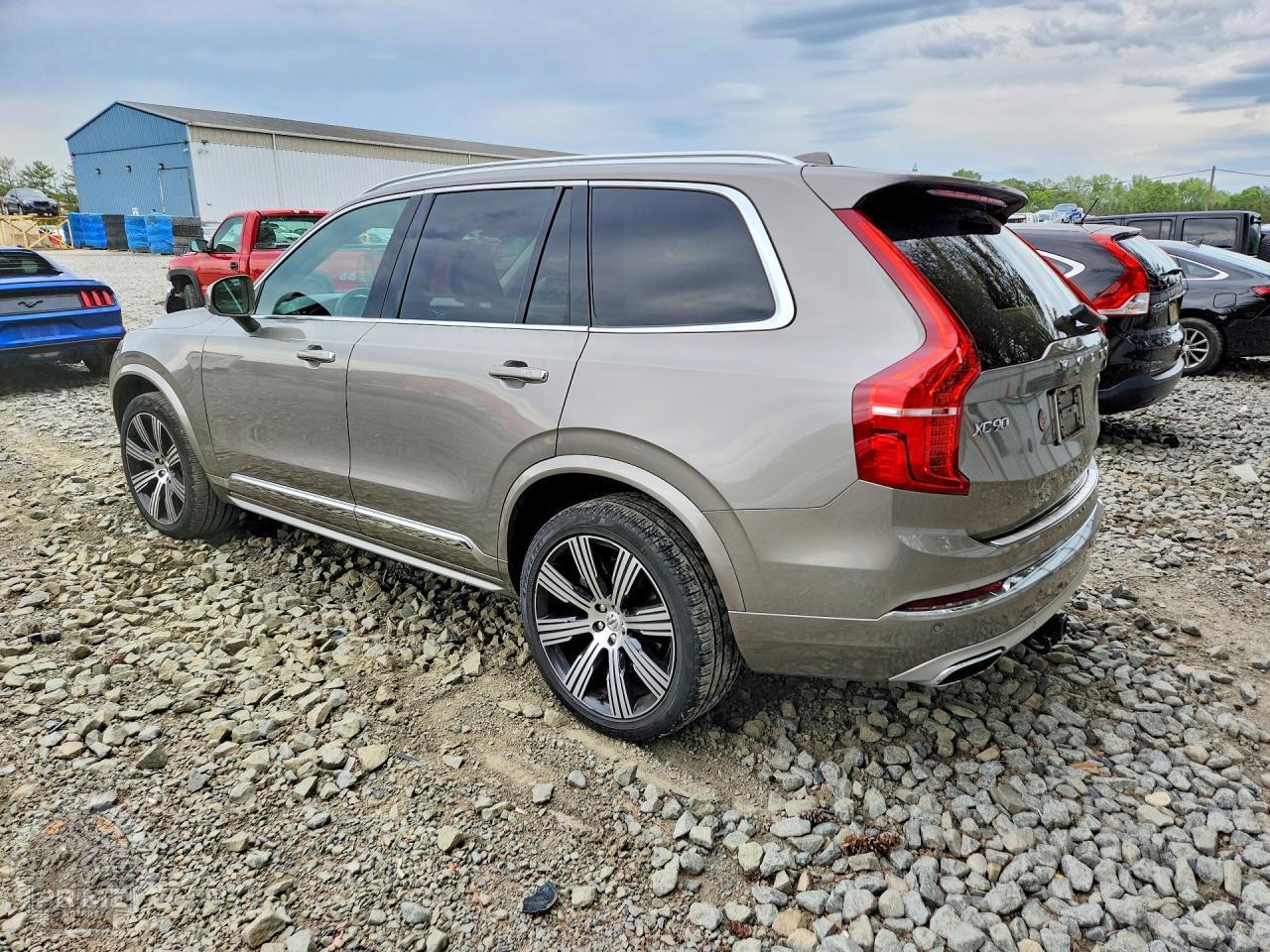 2021 VOLVO XC90 — фото 2