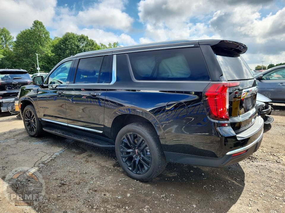 2023 GMC YUKON — фото 2